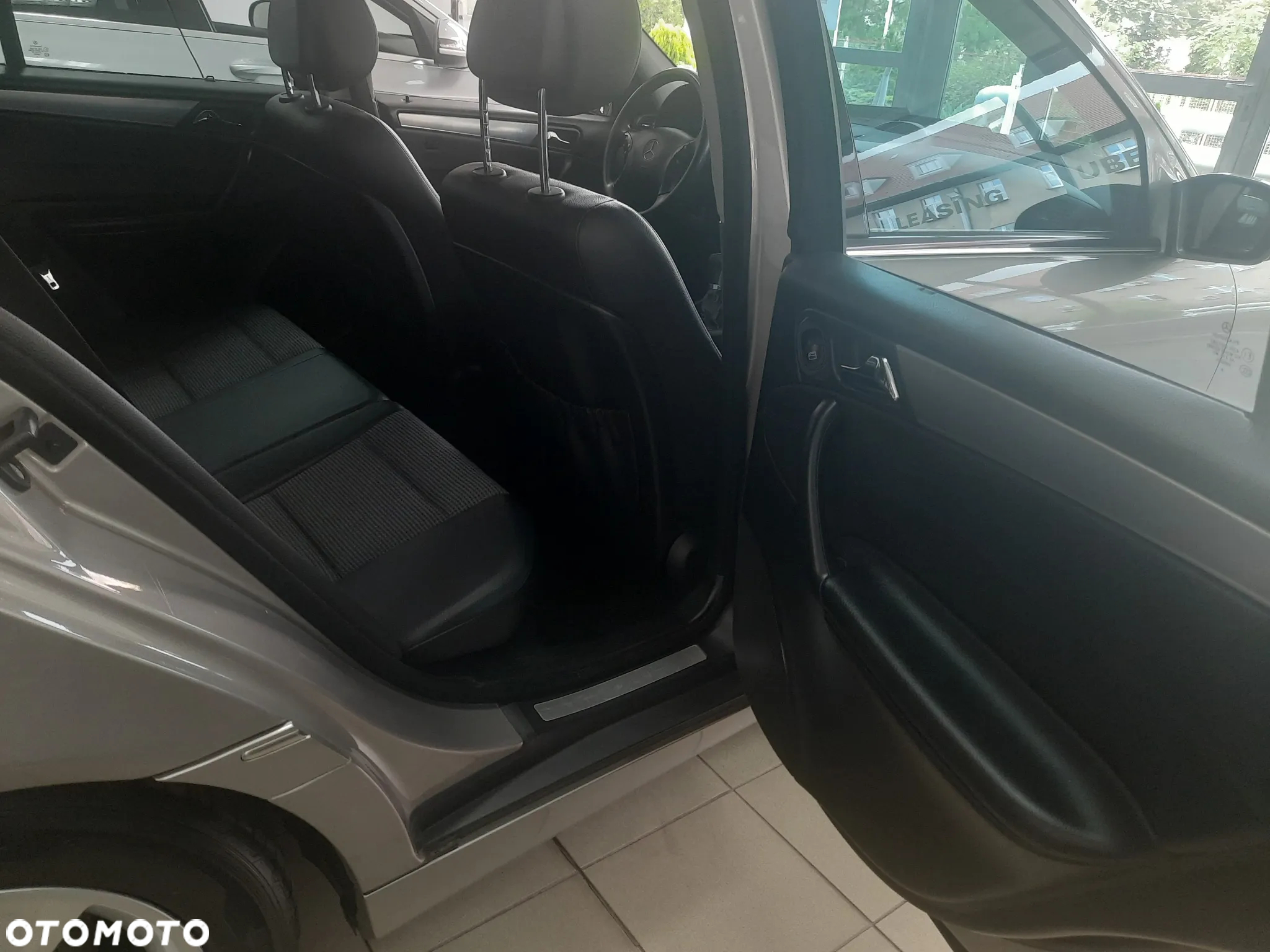 Mercedes-Benz Klasa C 180 T Kompressor Avantgarde Starline - 18