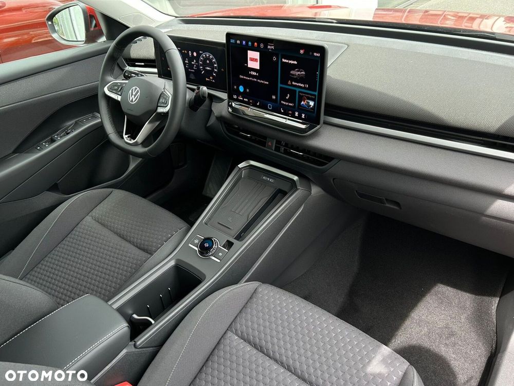 Volkswagen T-Roc - 13