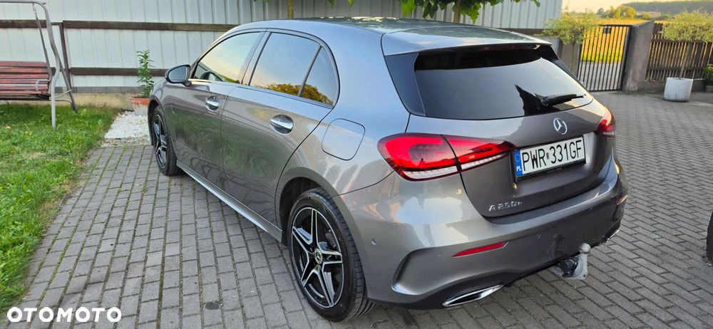 Mercedes-Benz Klasa A 250 E AMG Line 8G-DCT - 10