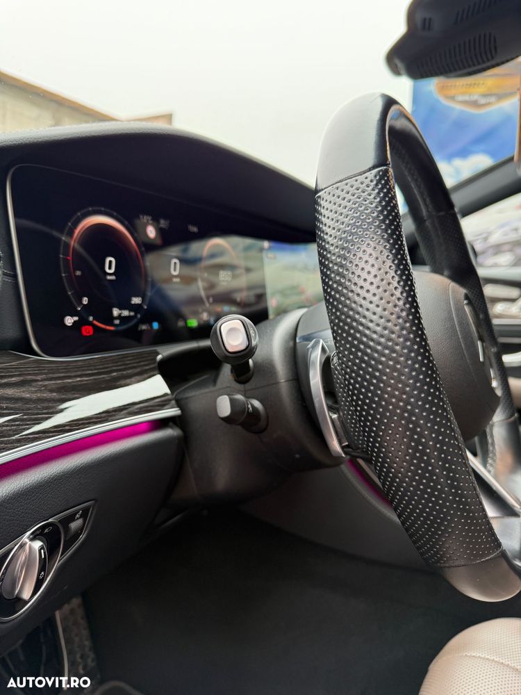 Mercedes-Benz CLS 300 d 4Matic 9G-TRONIC AMG Line - 22