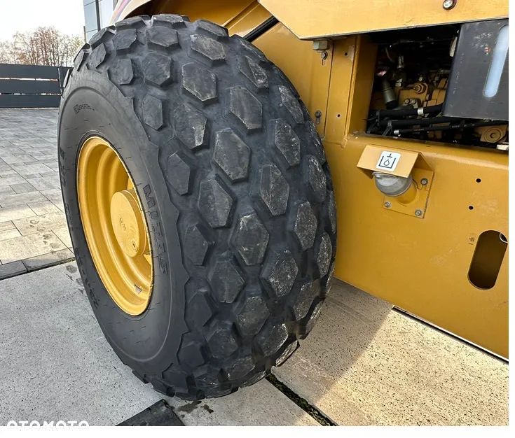 Caterpillar CS-563E - 20