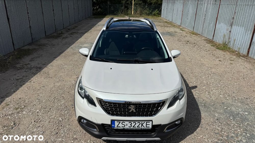 Peugeot 2008 1.2 PureTech Allure S&S - 8