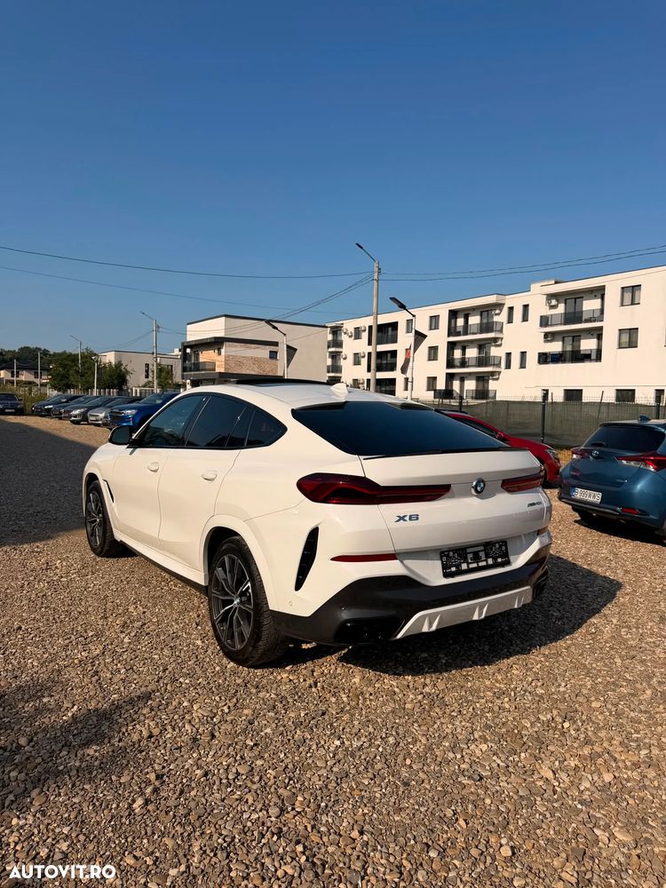 BMW X6 xDrive40i - 14