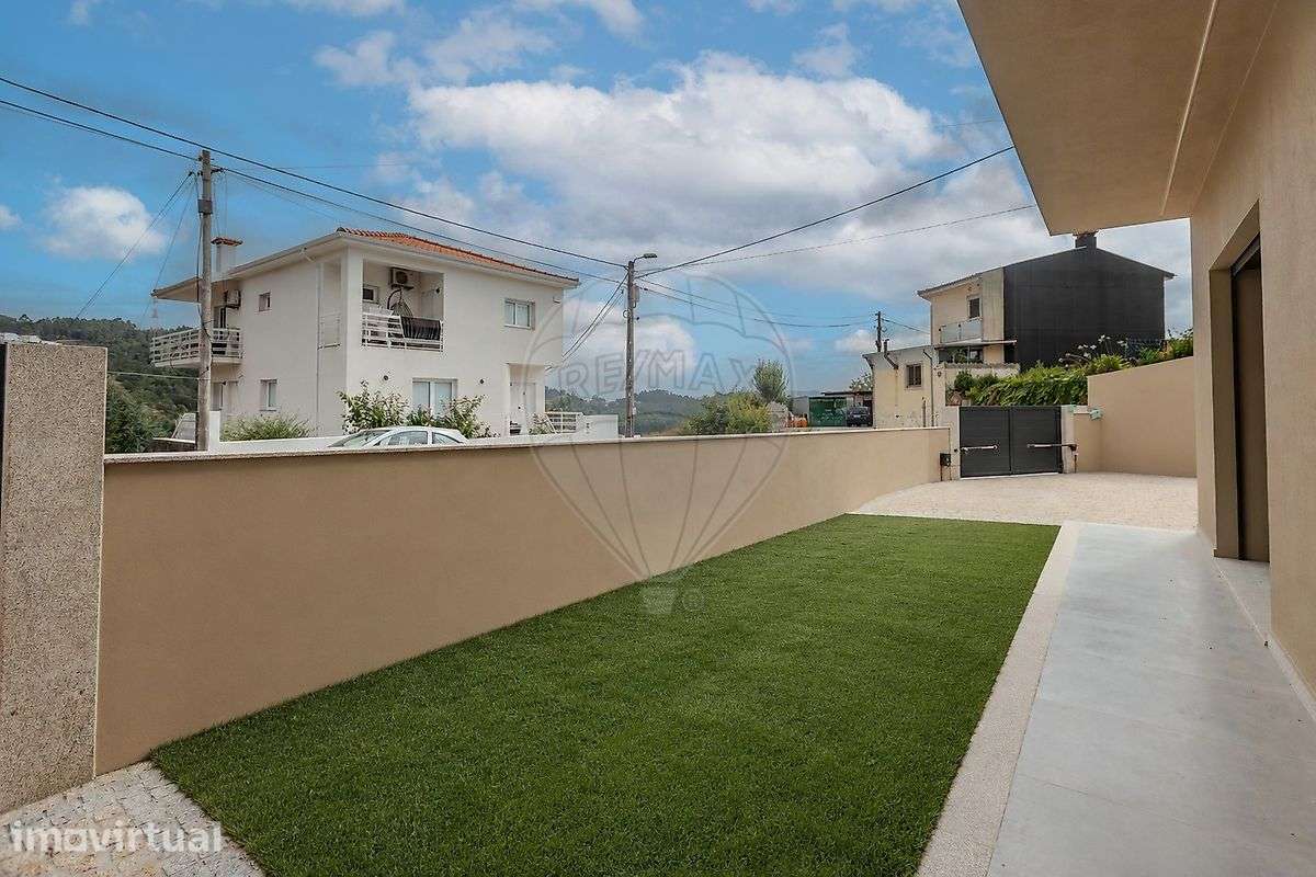 Moradia T3 para venda - Grande imagem: 3/46