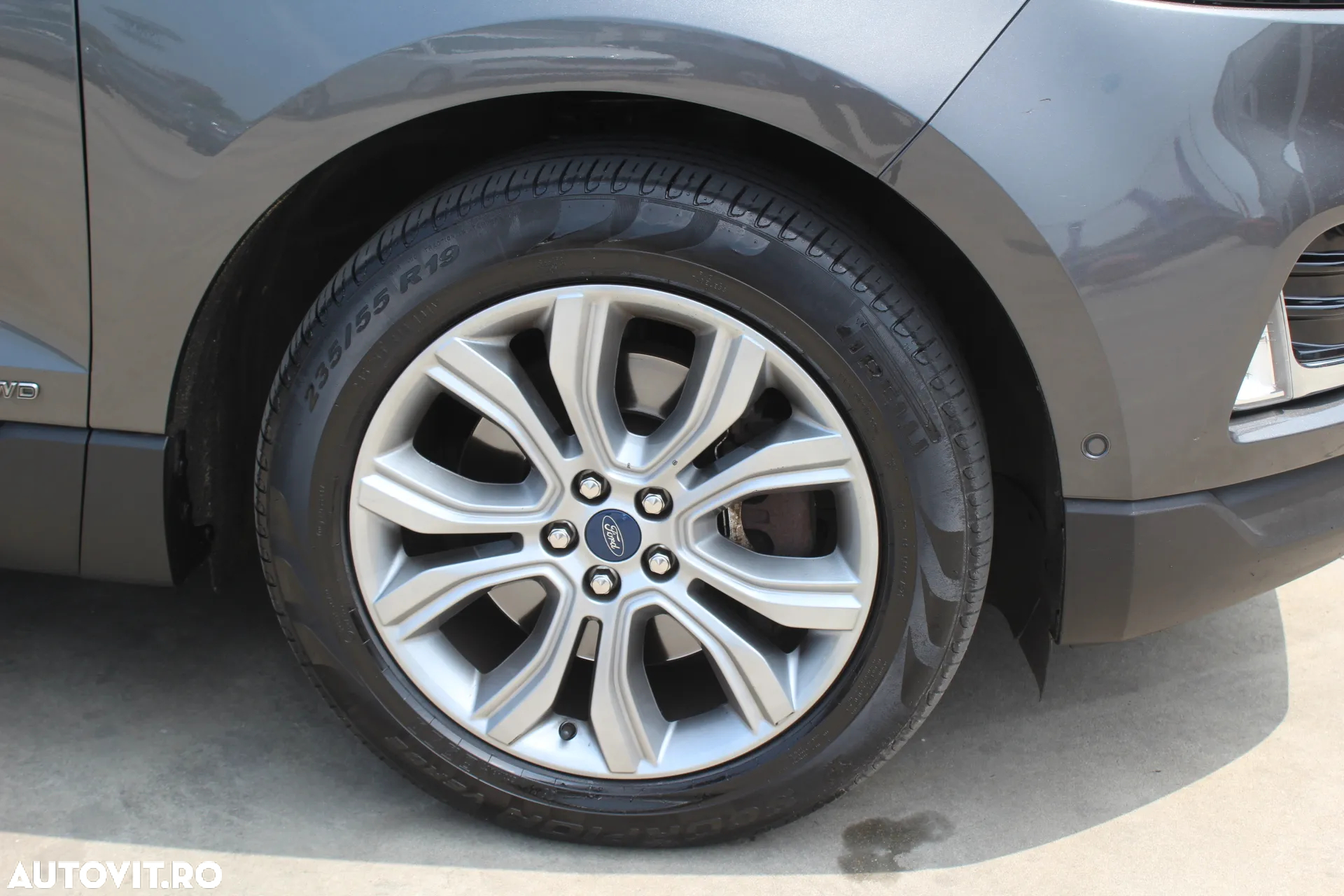 Ford Edge 2.0 EcoBlue Bi-Turbo 4x4 Aut. Titanium - 24