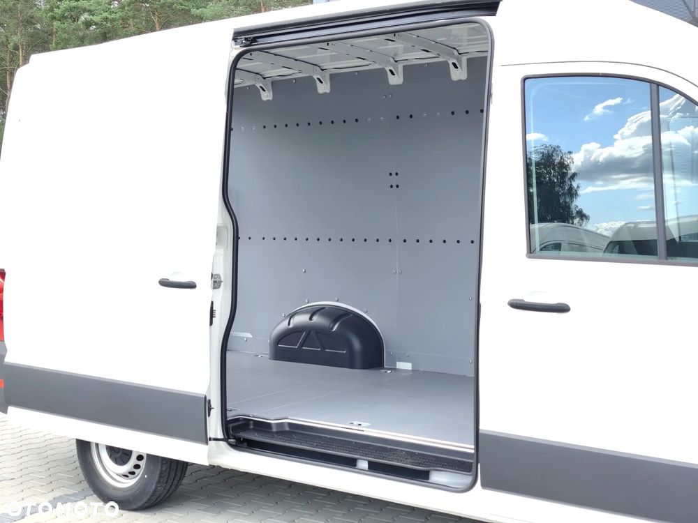 Volkswagen Crafter - 10