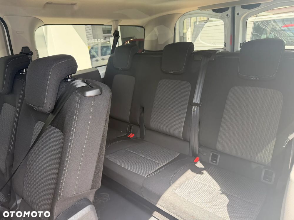 Volkswagen Transporter Kombi L2H1 M1 - 9
