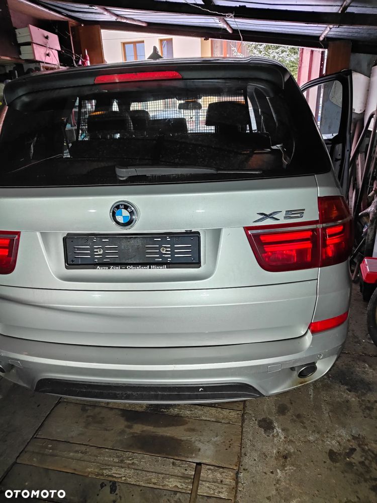 BMW X5 xDrive40d - 4