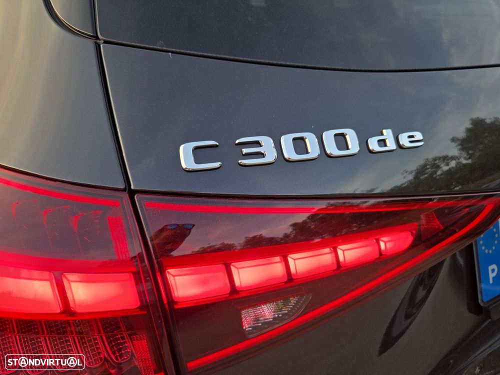 Mercedes-Benz C 300 de AMG Line - 25