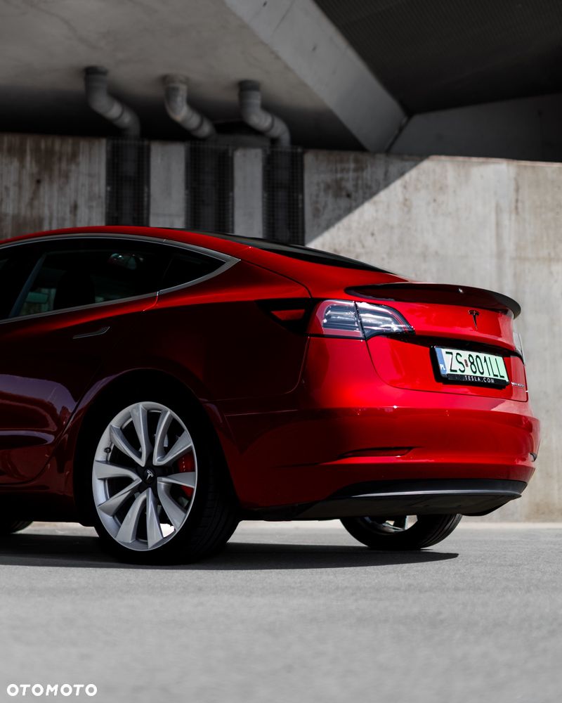 Tesla Model 3 - 19
