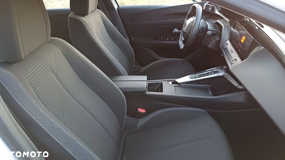 Peugeot 308 1.6 Hybrid PHEV Active Pack EAT8 - 14