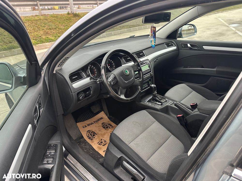 Skoda Superb 2.0 TDI 4x4 DSG Exclusive - 5