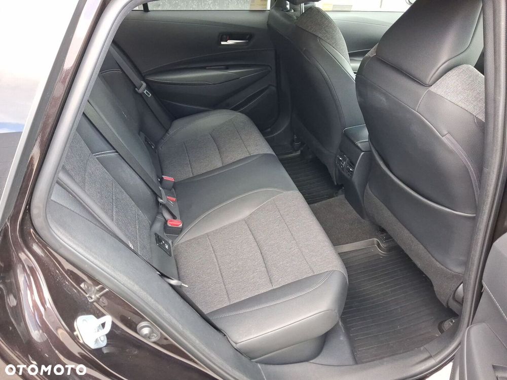 Toyota Corolla 1.8 Hybrid Comfort - 12