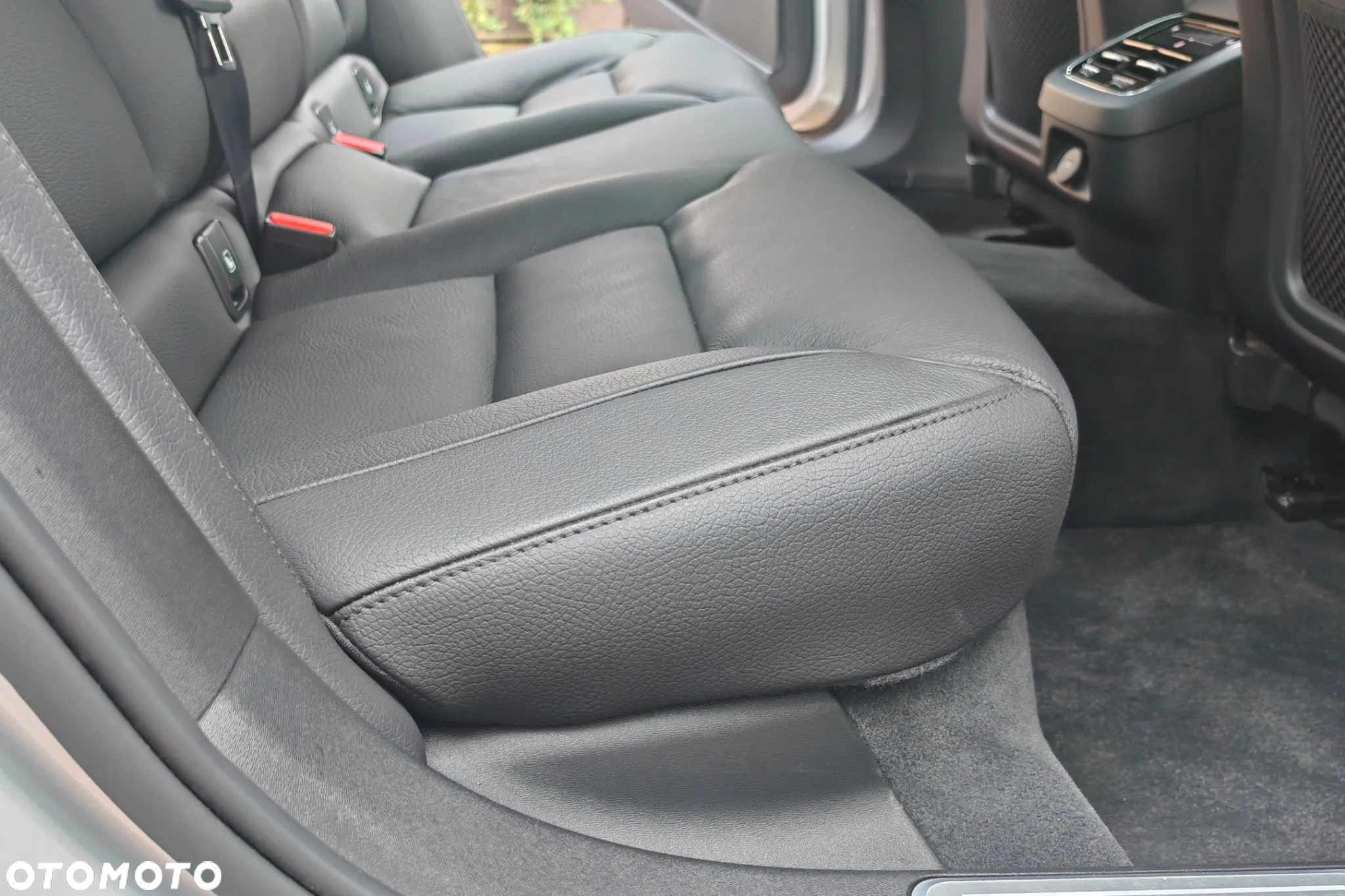 Volvo S90 B5 D AWD Ultimate Bright - 32