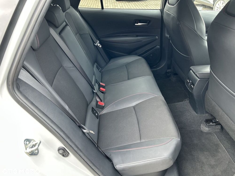 Toyota Corolla - 16