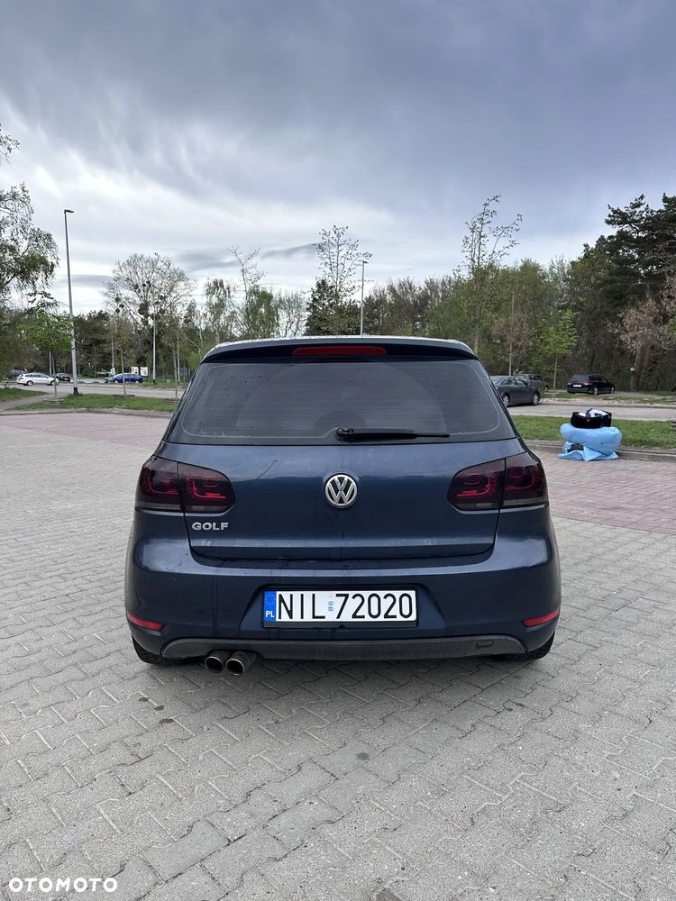 Volkswagen Golf - 4