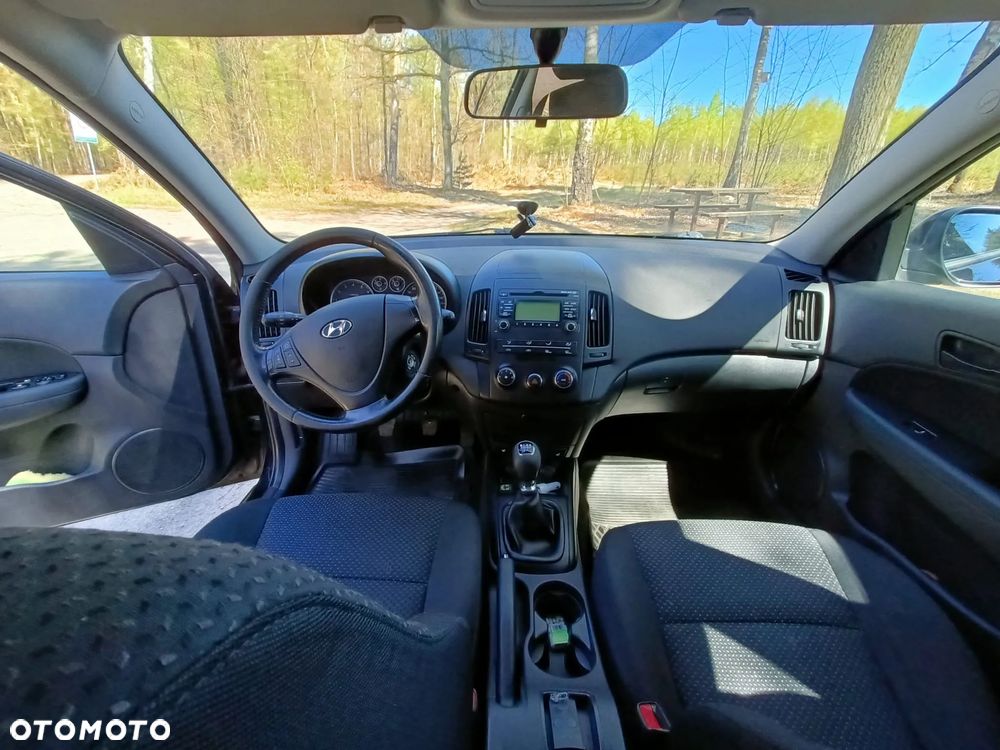 Hyundai i30 1.4 Classic EU5 - 11