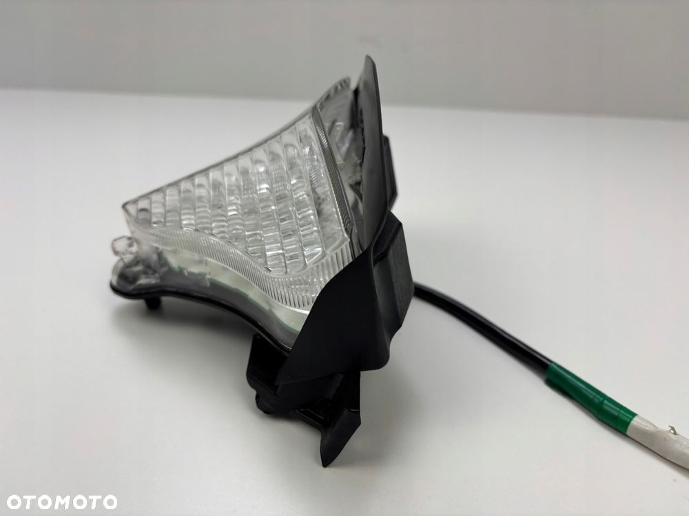 Tylna lampa Yamaha YZF-R1 RN22 2009-14 Oryginał - 10