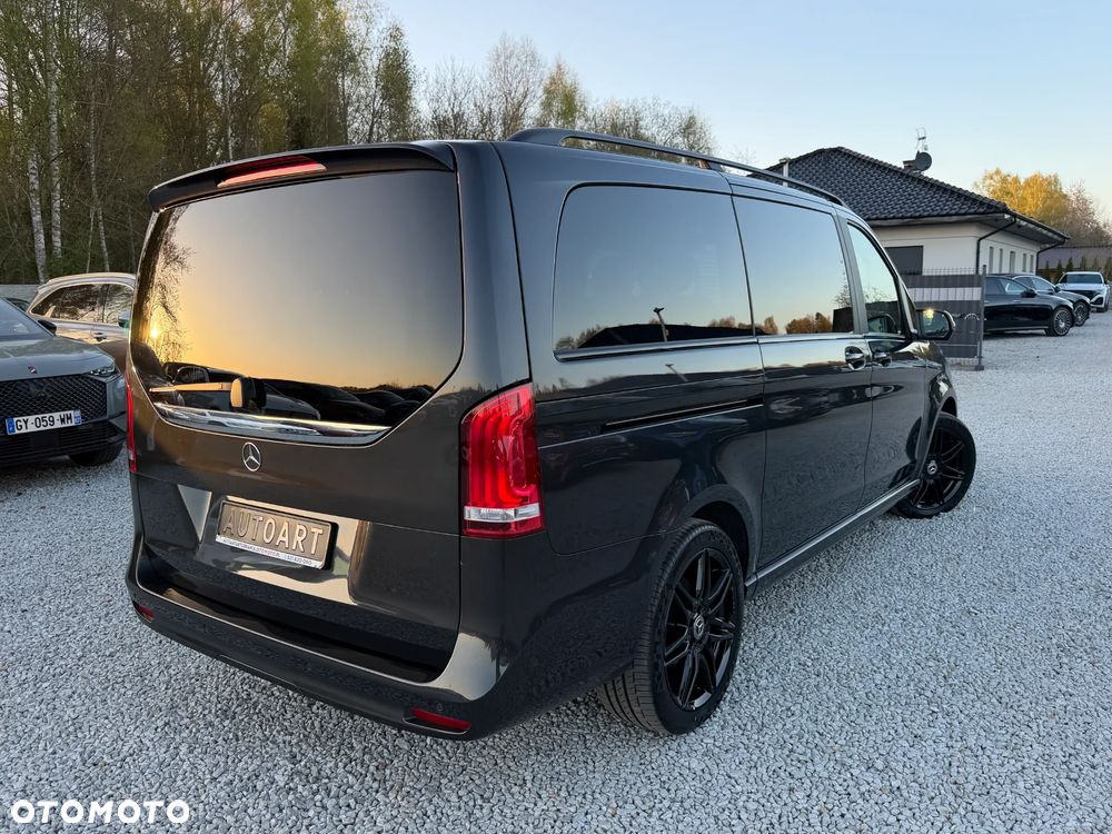 Mercedes-Benz Klasa V 300 d lang 9G-TRONIC Avantgarde - 16