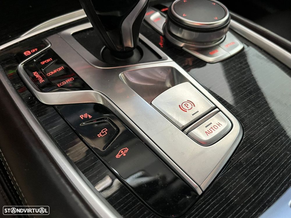 BMW 730 d Pack M - 18