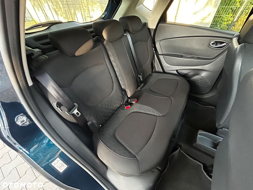 Renault Captur - 22