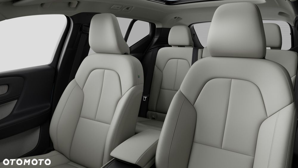 Volvo XC 40 B3 Ultra Dark - 13