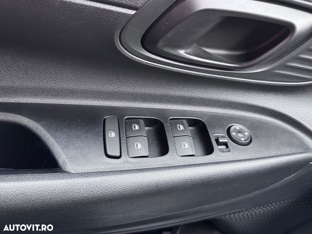 Hyundai i20 1.2 L 84CP 5DR Clasic - 26