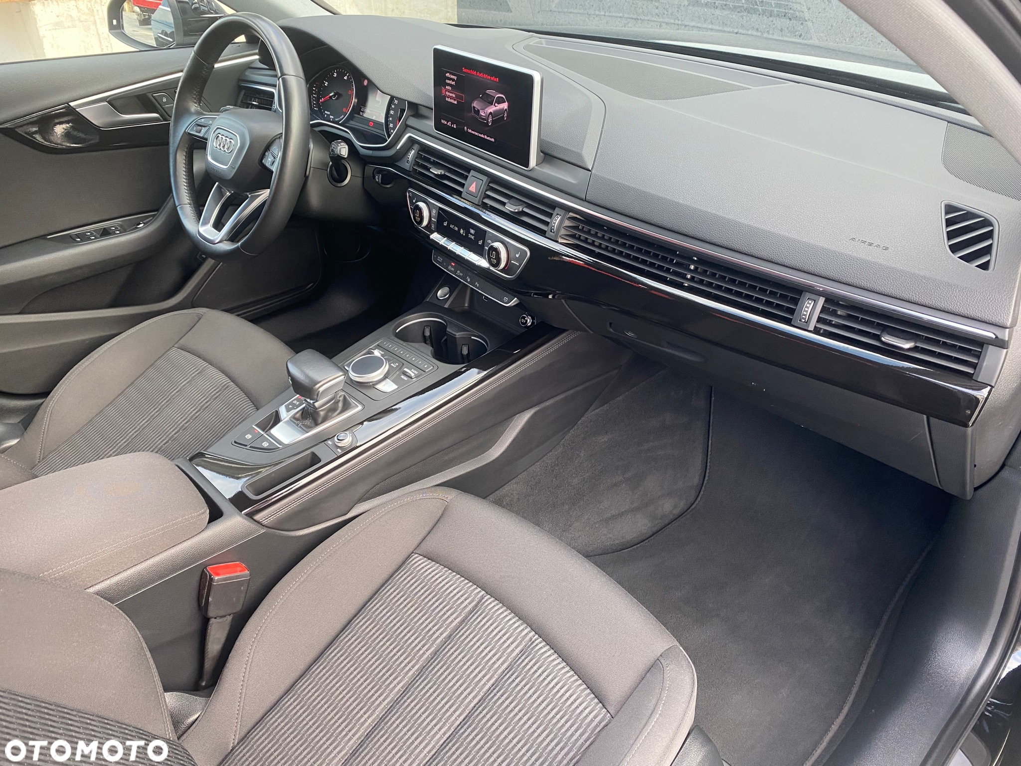 Audi A4 2.0 TDI S tronic - 14