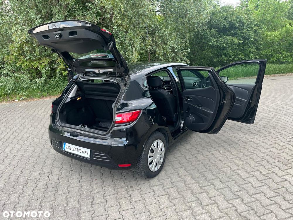 Renault Clio 1.2 16V 75 Collection - 18