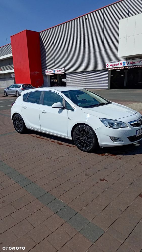 Opel Astra 1.7 CDTI Cosmo - 6