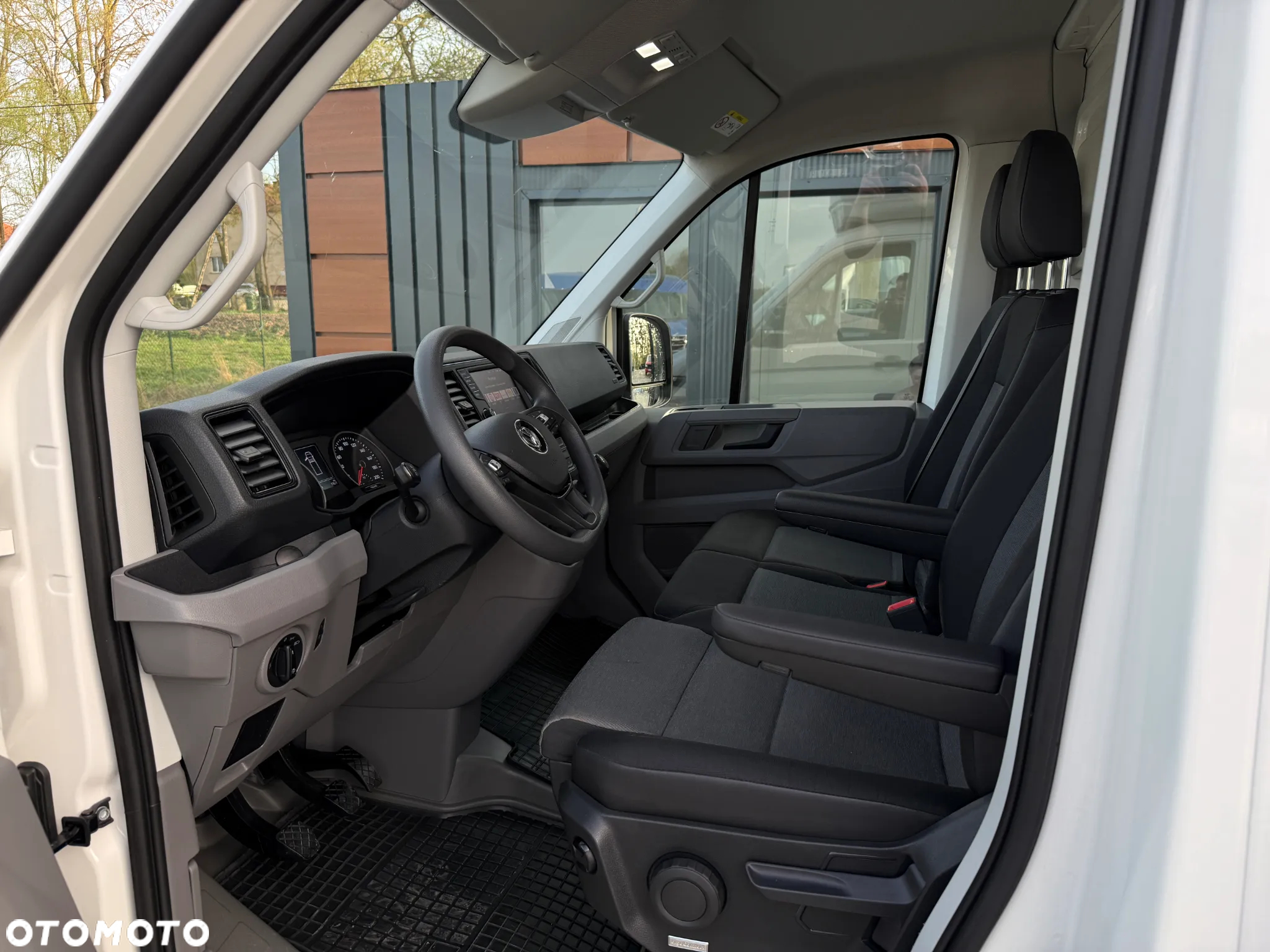 Volkswagen Crafter 2.0 177KM / 12.2021 / 51.850KM / Kontener 8EP + Drzwi Boczne / Winda 750KG / ZAREJESTROWANY - 22