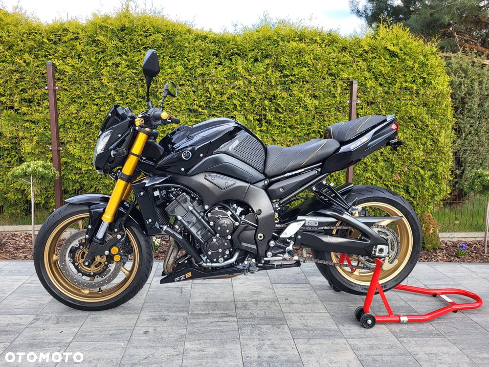Yamaha FZ8 - 7