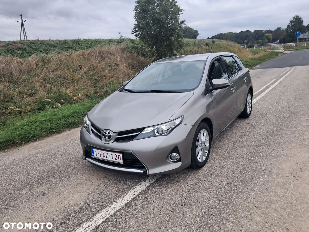 Toyota Auris 1.4 D-4D Active - 6