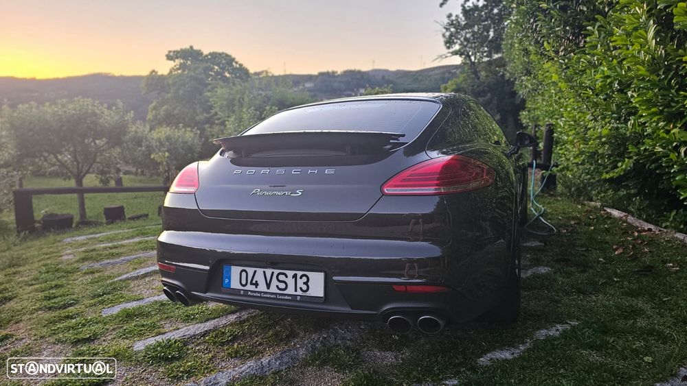 Porsche Panamera - 12