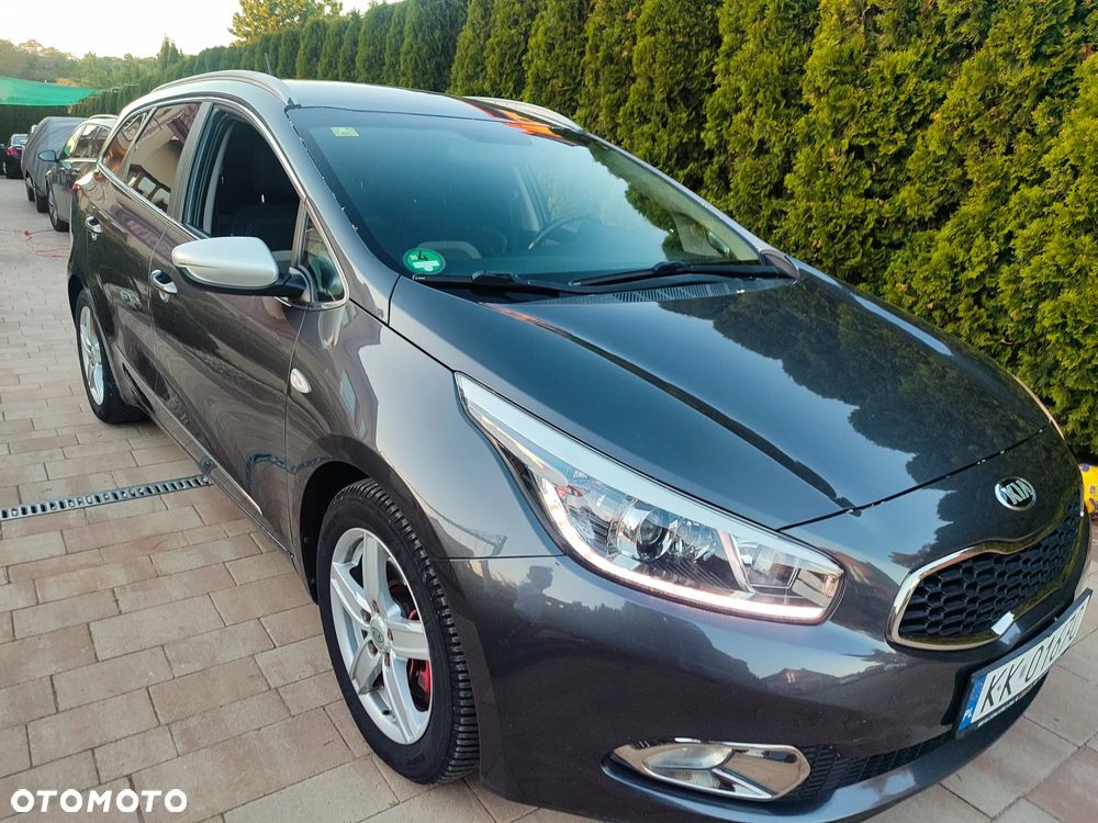 Kia Ceed - 9