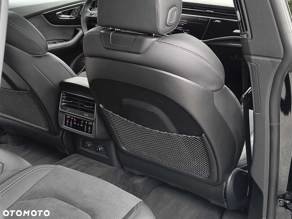 Audi Q8 55 TFSI mHEV Quattro Tiptronic - 14