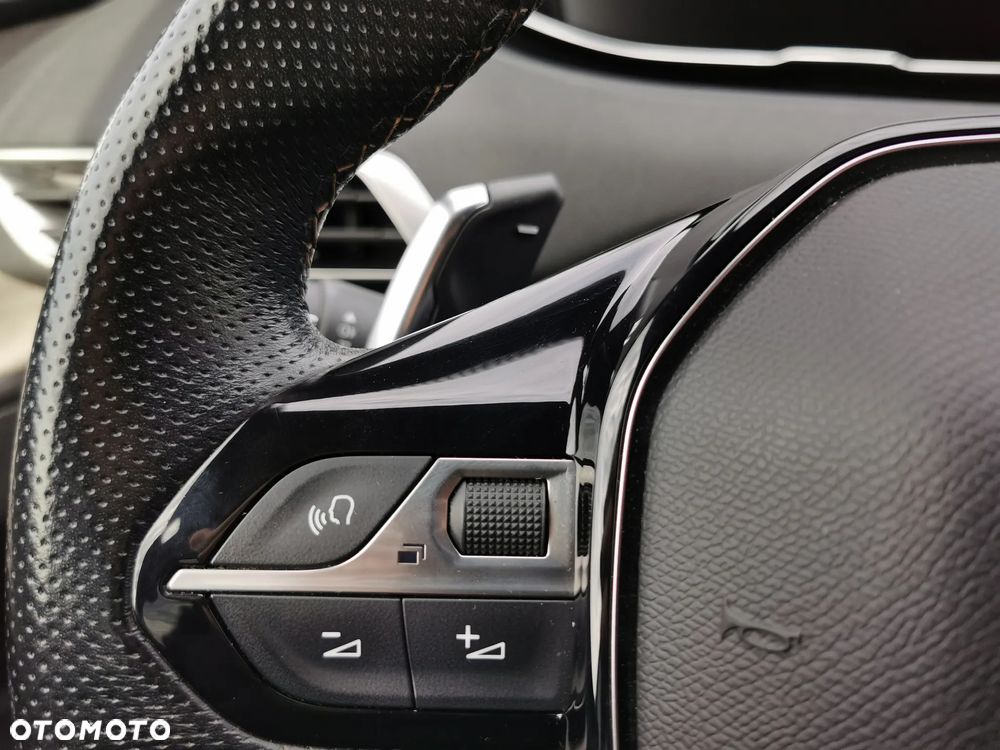 Peugeot 3008 1.6 PureTech Hybrid PHEV Allure Pack S&S EAT8 - 10
