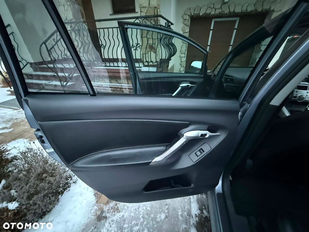 Toyota Verso 2.0 D-4D Sol 7os - 15