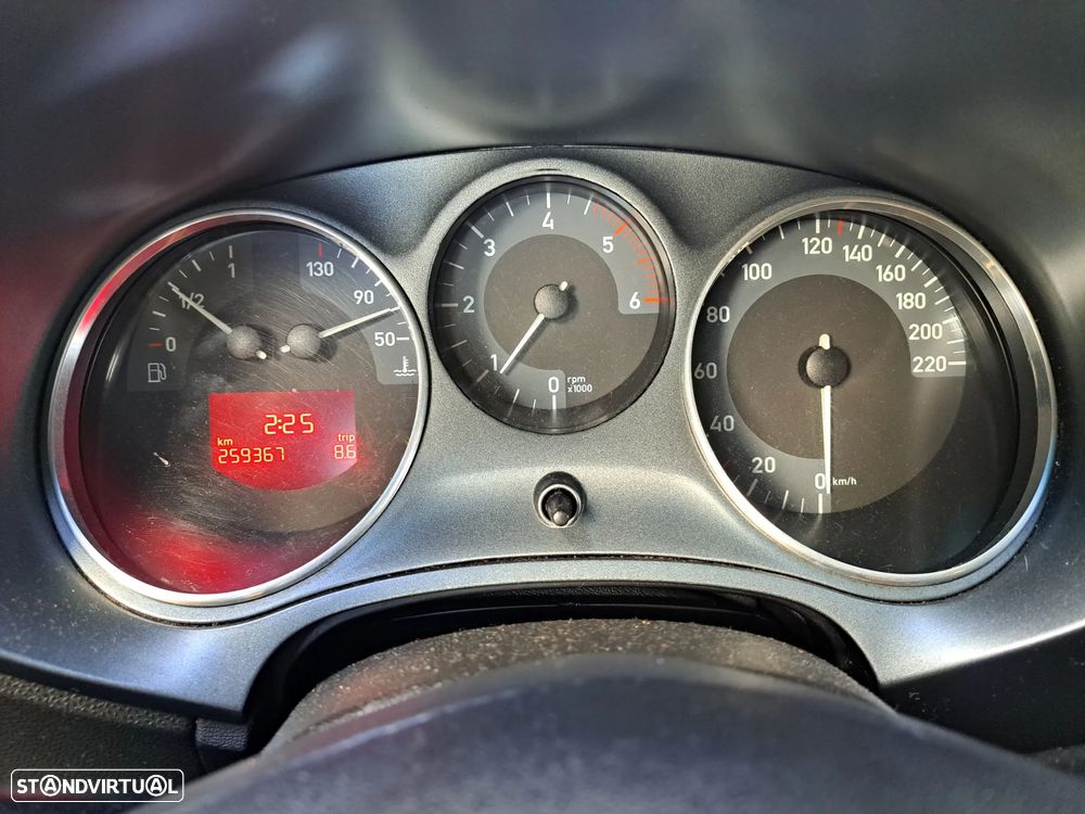 SEAT Leon 1.9 TDI DPF Sport - 17