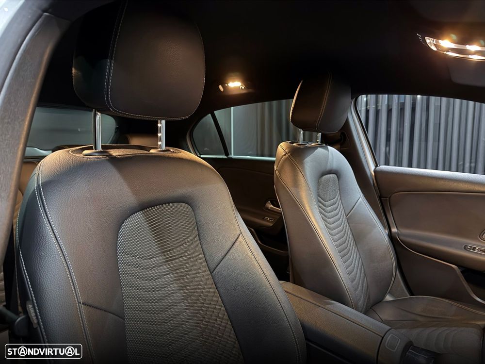 Mercedes-Benz A 250 - 35