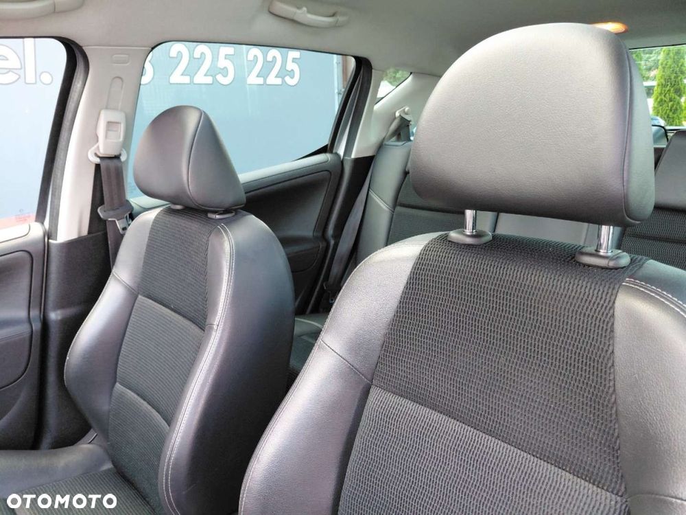 Peugeot 207 - 14