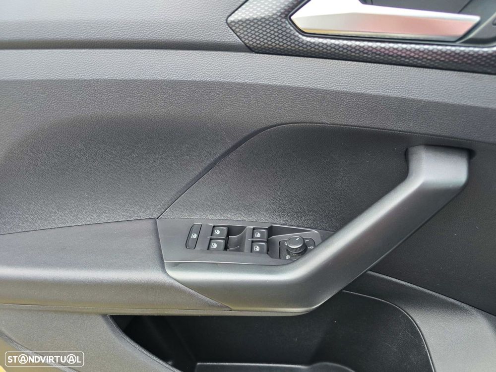 VW T-Cross 1.0 TSI Life DSG - 24