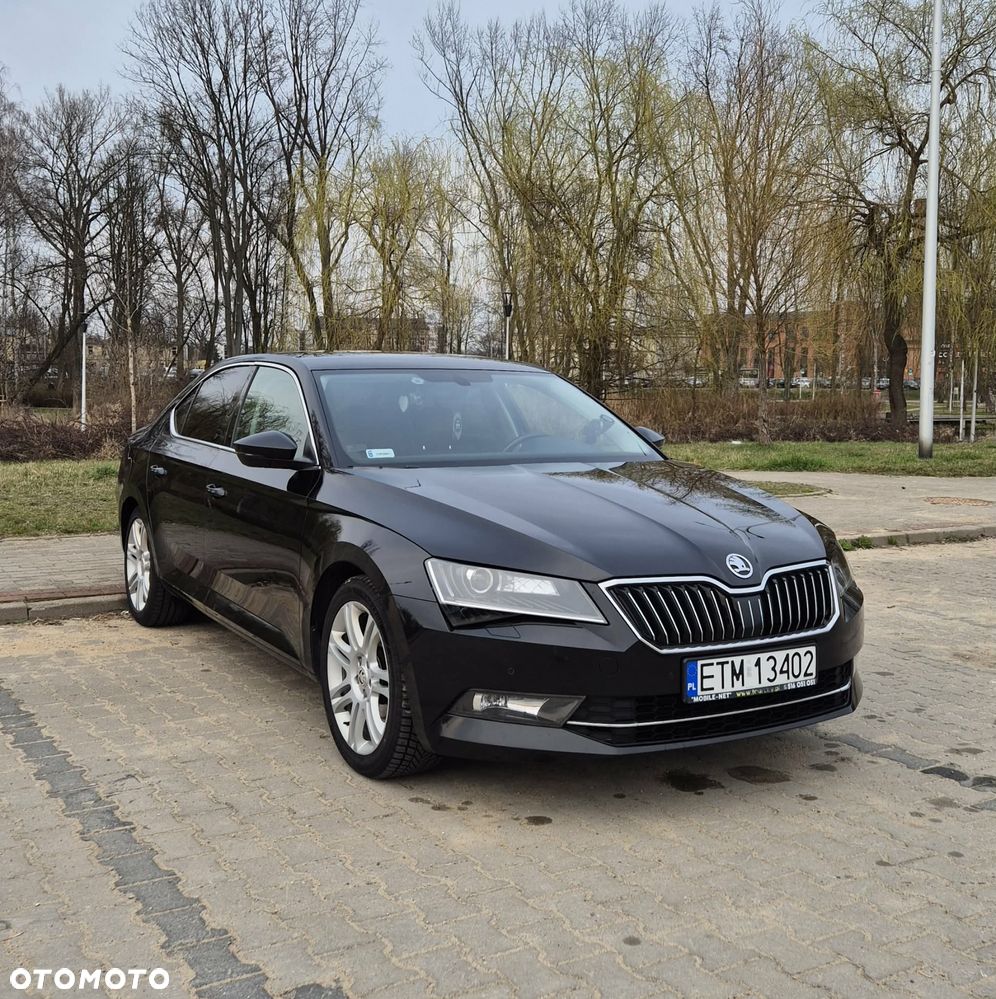 Skoda Superb 1.6 TDI GreenLine - 2