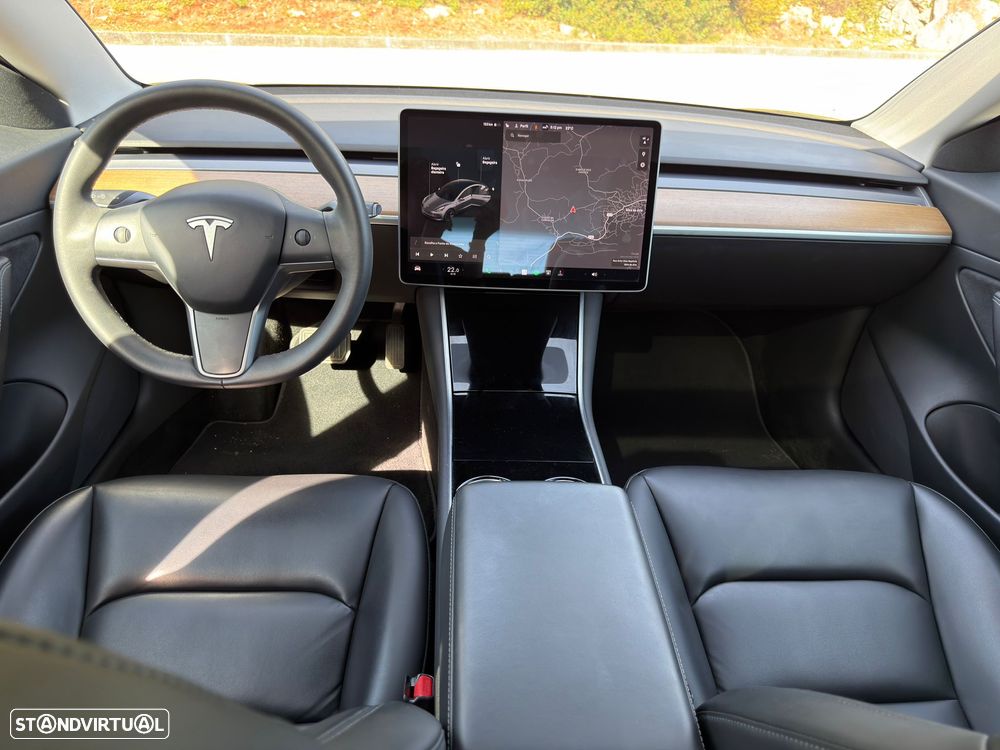 Tesla Model 3 Standard Range Plus RWD - 3