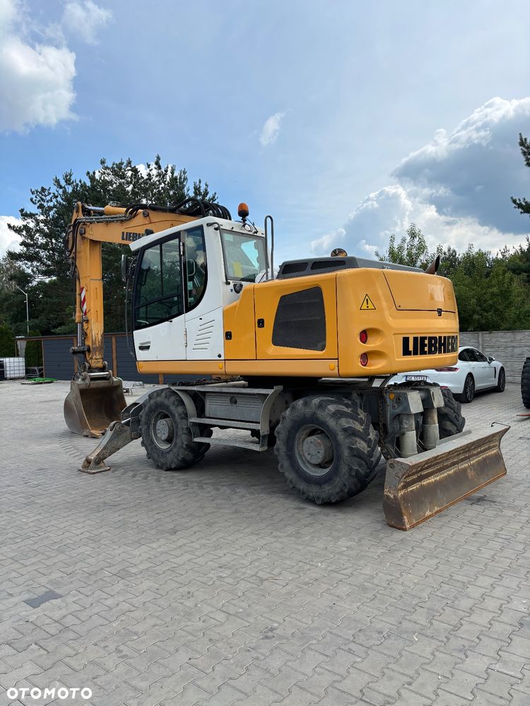 Liebherr A 916 - 2
