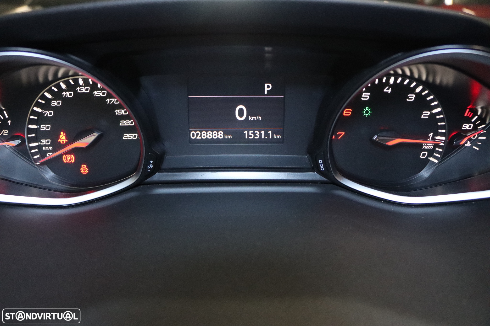 Peugeot 308 PureTech 130 GPF EAT8 Stop & Start Allure - 12