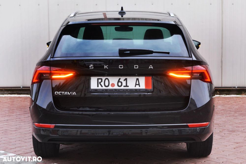 Skoda Octavia 2.0 TDI DSG Sportline - 16