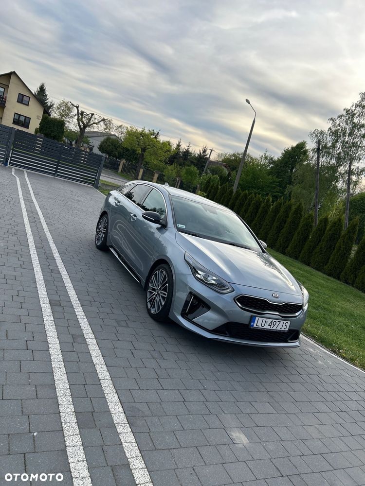 Kia ProCeed - 2