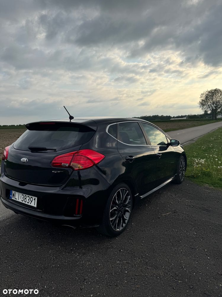 Kia Ceed 1.6 T-GDI GT - 10