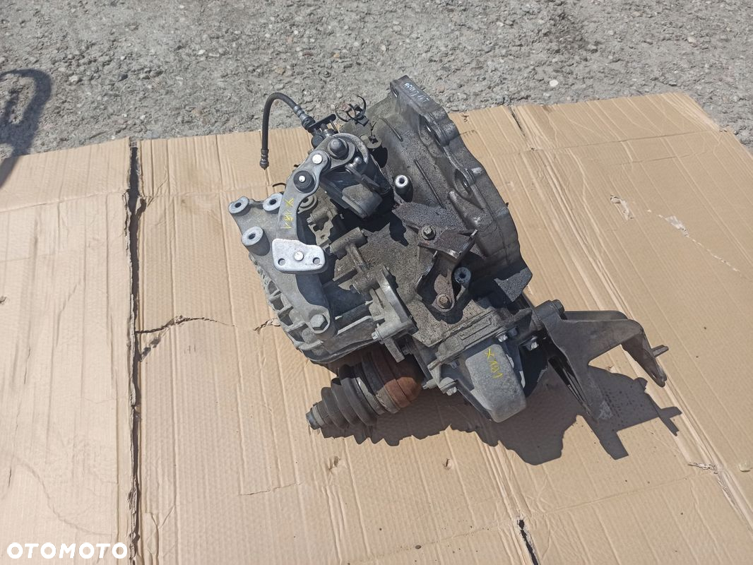 Skrzynia biegów manualna OPEL ASTRA IV J 1.4T M32 - 4